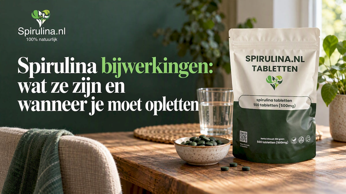 Spirulinatabletten op een eettafel